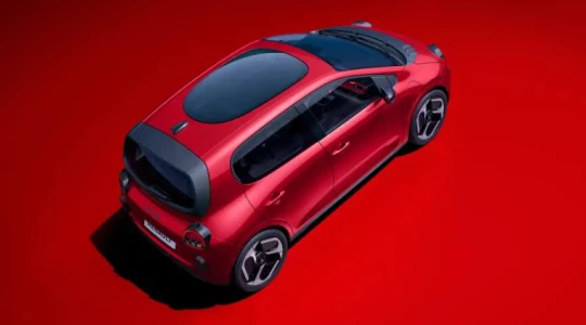 Renault Twingo dostanie ogromne przeszklenie. Twingobay zastąpi kultowy faltdach