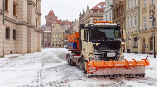 4 miliony w dobę, 77 milionów do końca stycznia. Tyle płacimy za to, by drogi były przejezdne dla aut